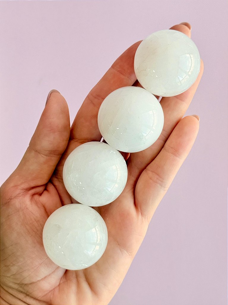 Esfera de Quartzo Branco Mini - Purificação, Paz Interior, Serenidade Emocional