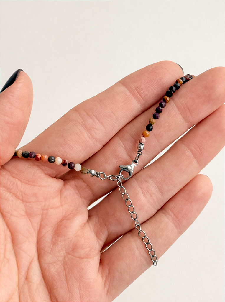 Colar de Jaspe Mokaíta 2mm Multifacetada - Correção de Karmas, Jovialidade e Força