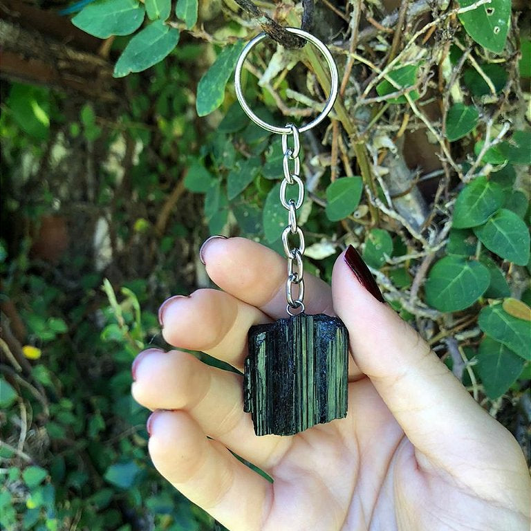 Chaveiro de Turmalina Negra Bruta - Proteção Energética e Espiritual, Inseguranças e Soluções