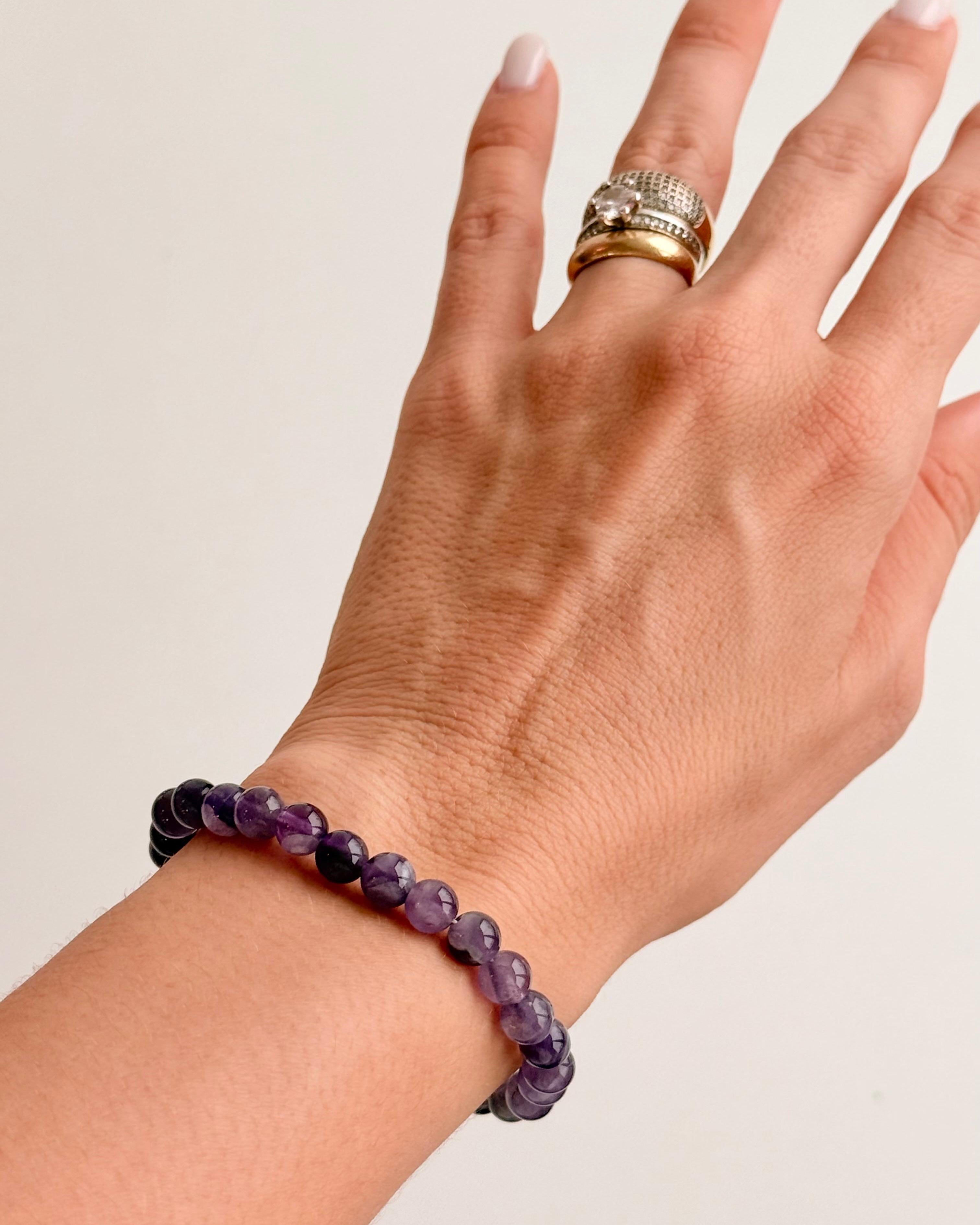 Pulseira de Ametista Redonda 6mm - Intuição, Conexão, Espiritualidade e Eleva a Vibração