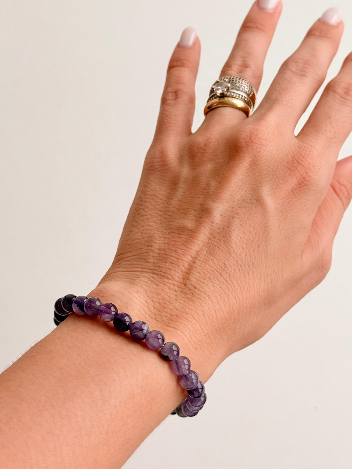 Pulseira de Ametista Redonda 6mm - Intuição, Conexão, Espiritualidade e Eleva a Vibração