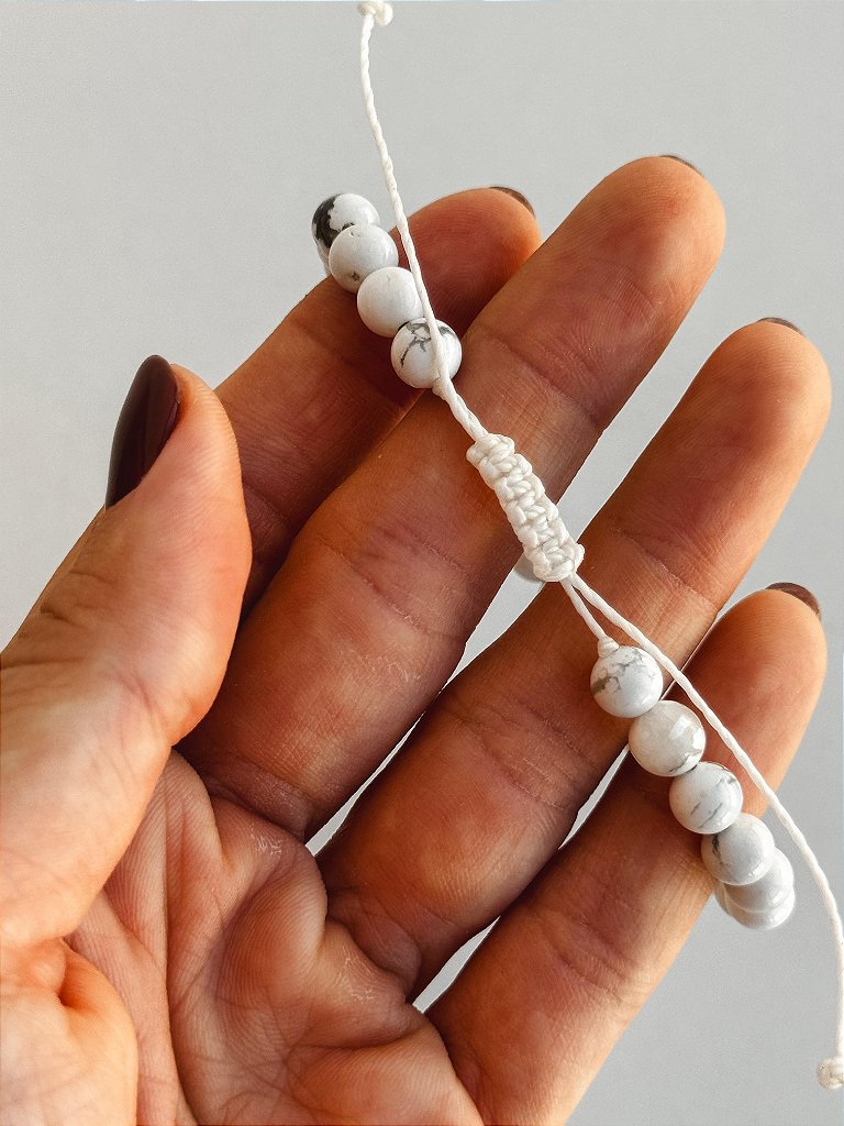Pulseira de Howlita 6mm Regulável - Estresse, Impulsividade, Força Interior e Proteção
