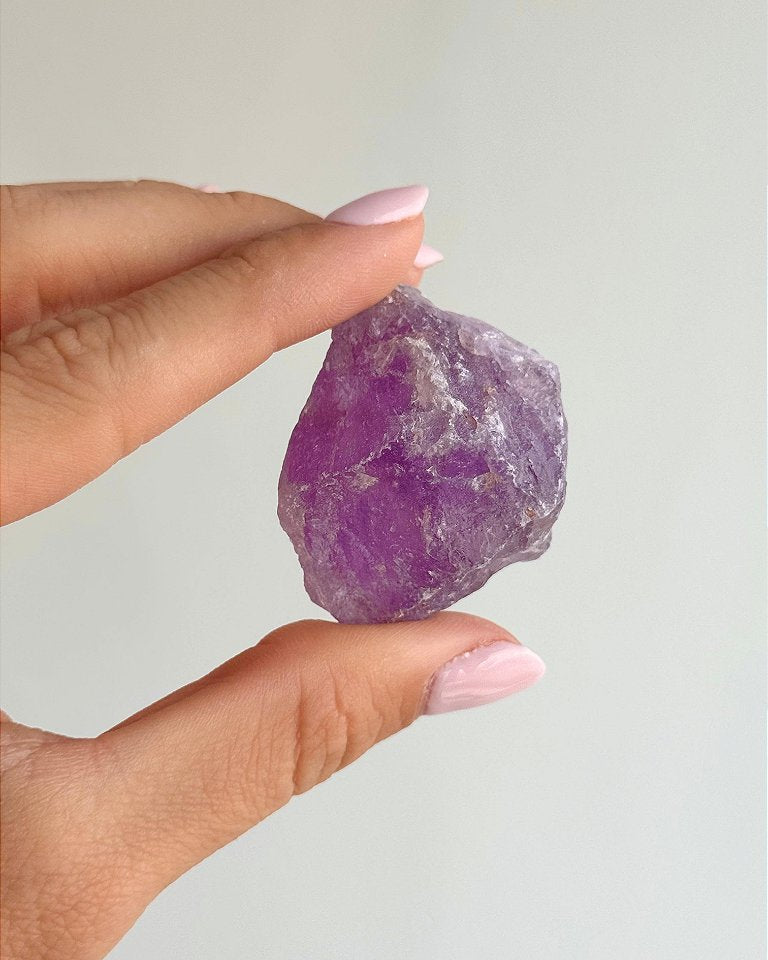 Ametista Bruta - Intuição, Conexão, Espiritualidade e Eleva a Vibração