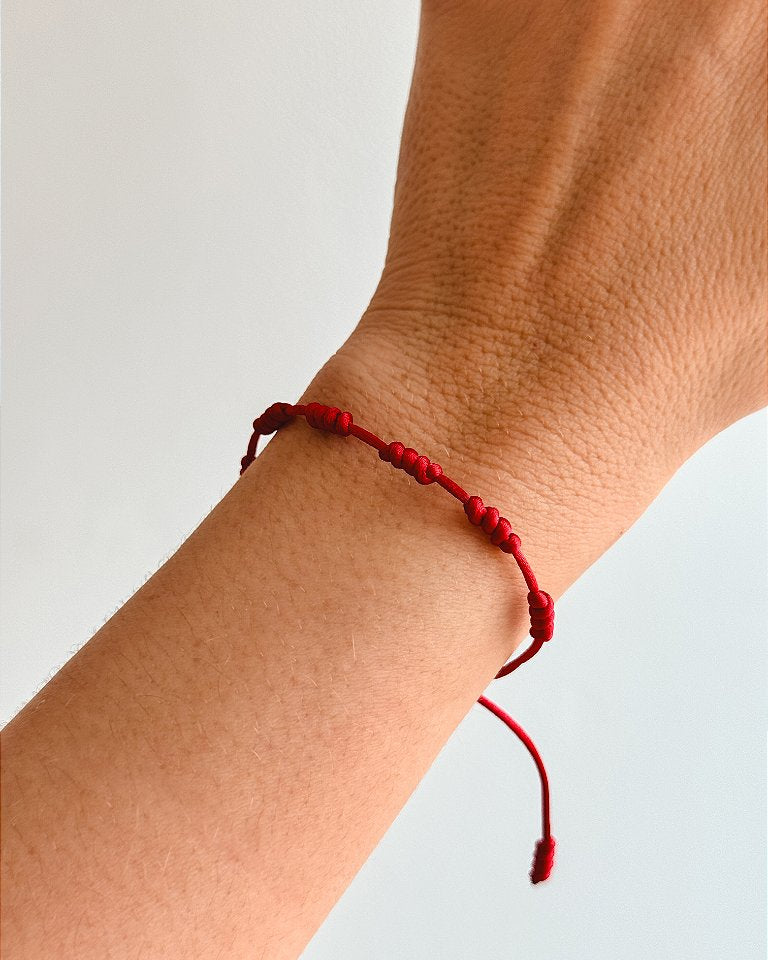Pulseira Kabbalah dos 7 nós Vermelha - Amuleto de Proteção e Prosperidade
