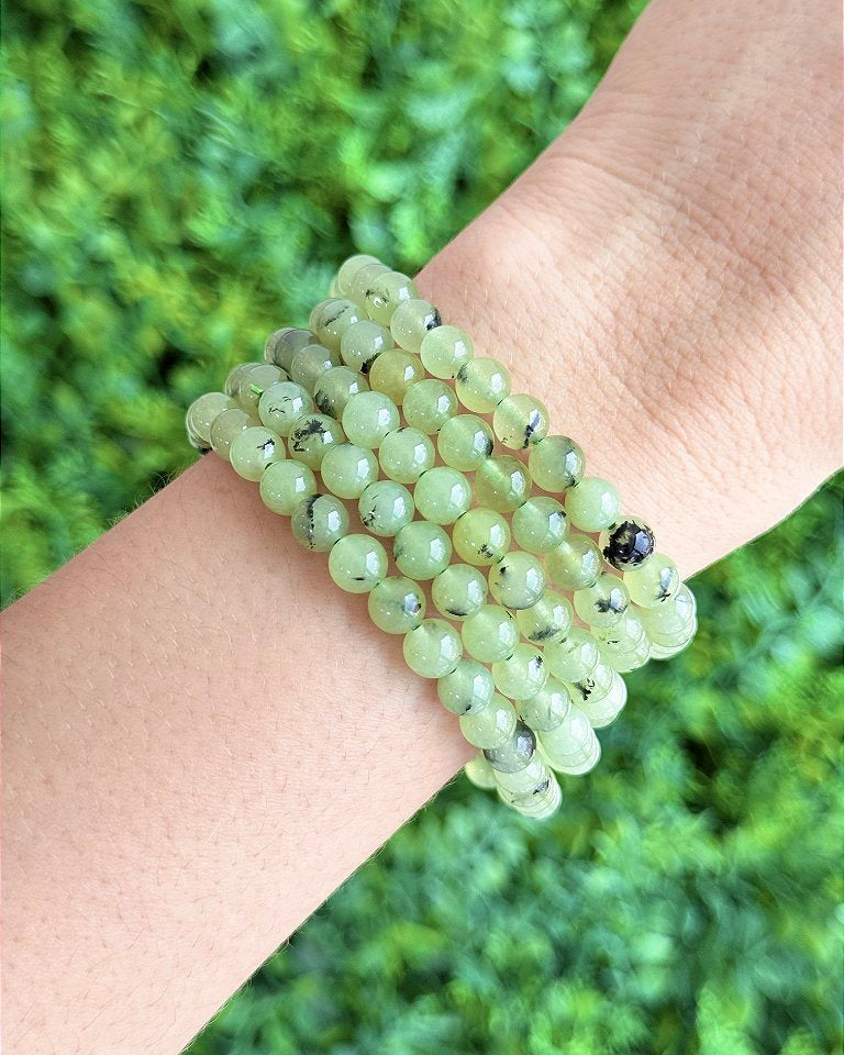 Pulseira de Prehnita 6mm - Ouvir o Coração, Desapego, Fobias, Sinceridade e Atitude