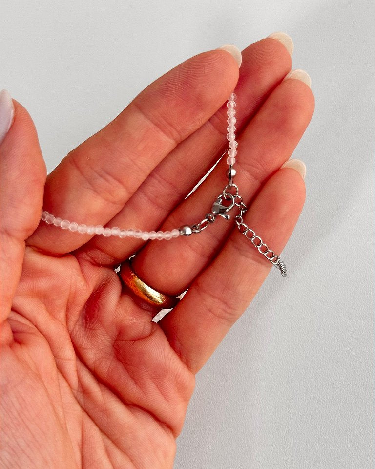 Pulseira de Quartzo Rosa 2mm Multifacetada - Pedra do Amor - Cura do Coração, Amor Próprio, Perdão e Gratidão