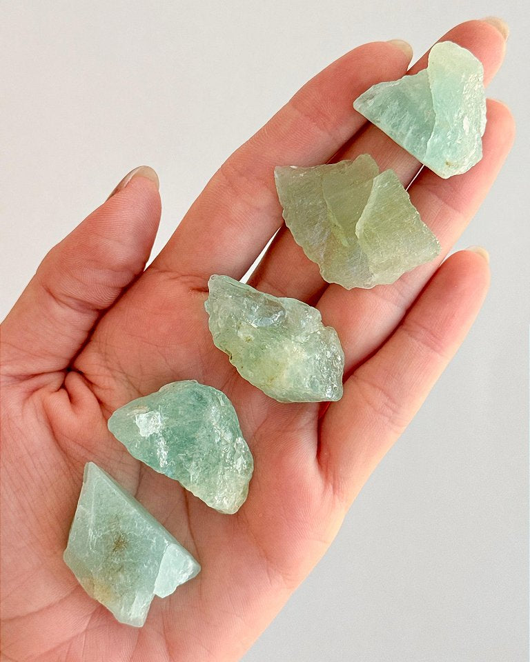 Água Marinha Natural Bruta - Pedra da Ansiedade, Desfaz Confusões, Protege os Pensamentos