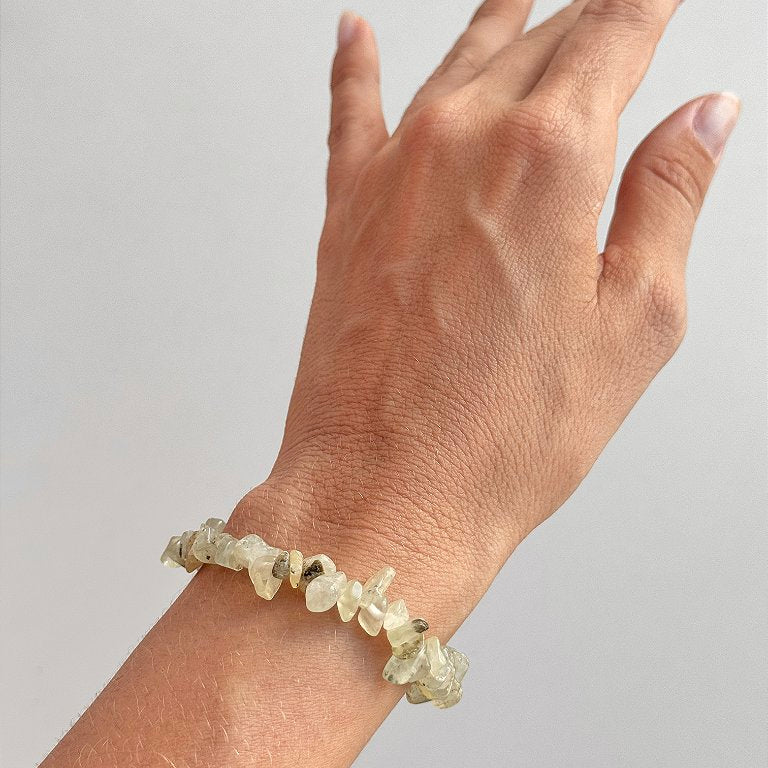 Pulseira de Prehnita - Ouvir o Coração, Desapego, Fobias, Sinceridade e Atitude