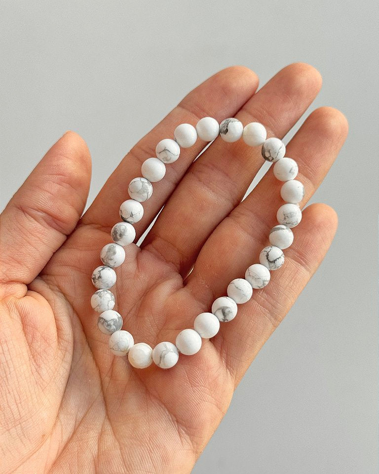 Pulseira de Howlita Redonda 8mm - Paciência, Ansiedade, Equilíbrio de Emoções e Paz