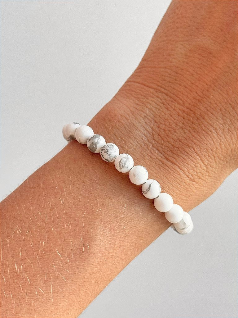 Pulseira de Howlita Redonda 8mm - Paciência, Ansiedade, Equilíbrio de Emoções e Paz
