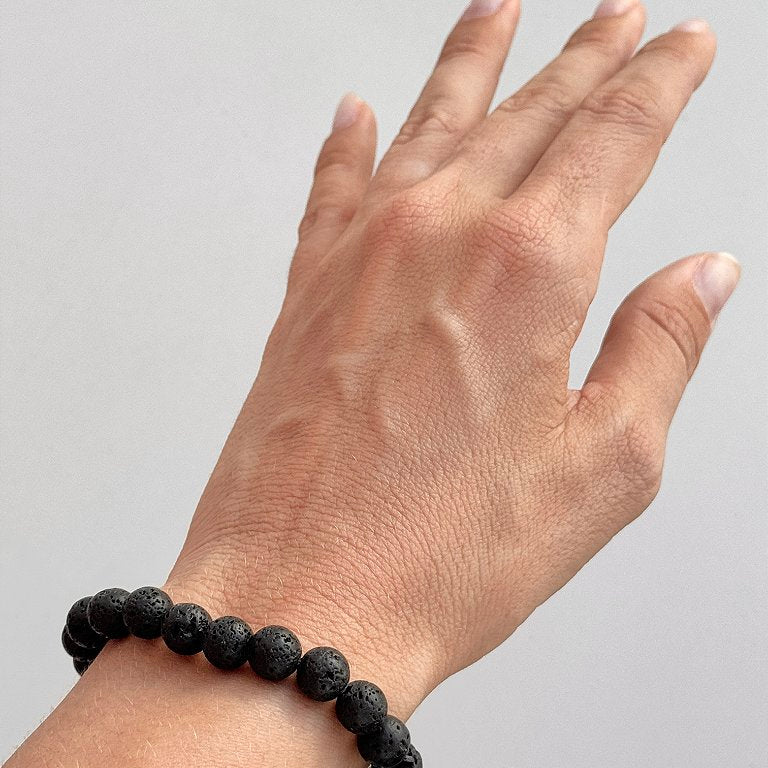 Pulseira de Lava Vulcânica Redonda 8mm - Resiliência, Força e Autossabotagem