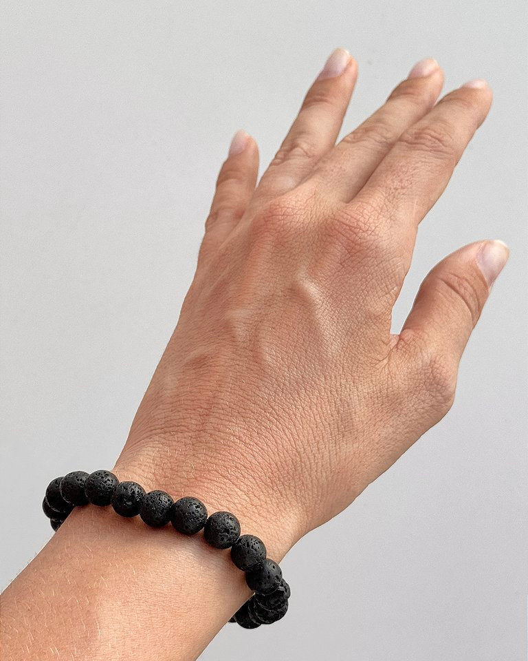 Pulseira de Lava Vulcânica Redonda 8mm - Resiliência, Força e Autossabotagem