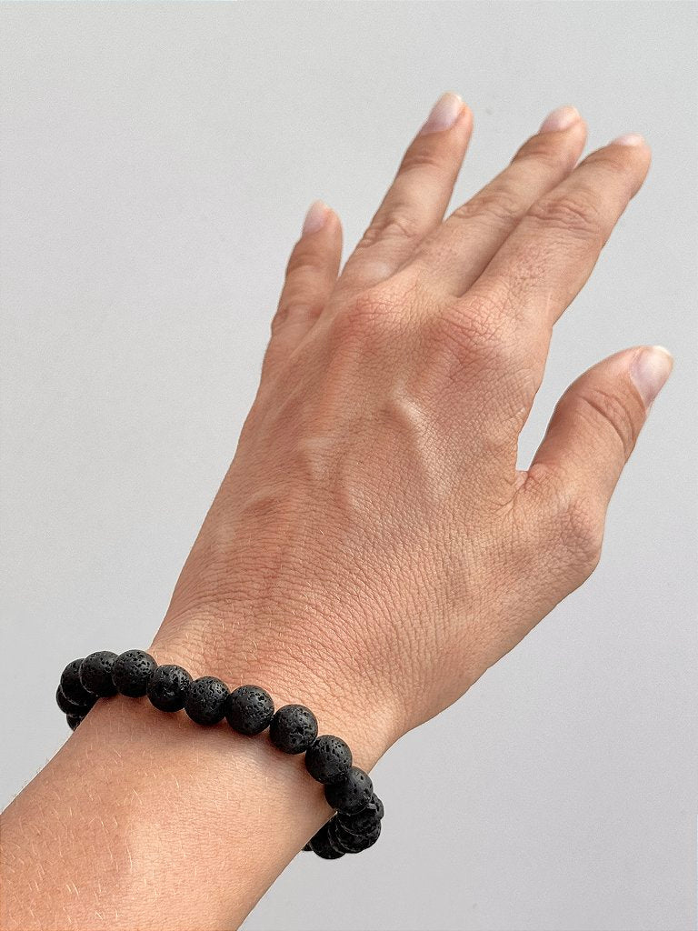 Pulseira de Lava Vulcânica Redonda 8mm - Resiliência, Força e Autossabotagem