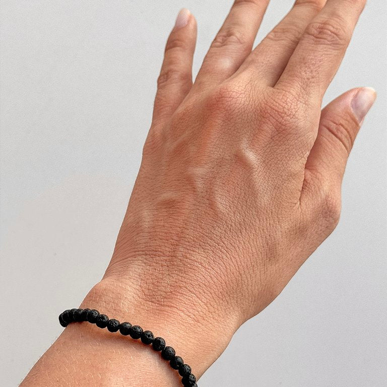 Pulseira de Lava Vulcânica Redonda 4mm - Resiliência, Força e Autossabotagem