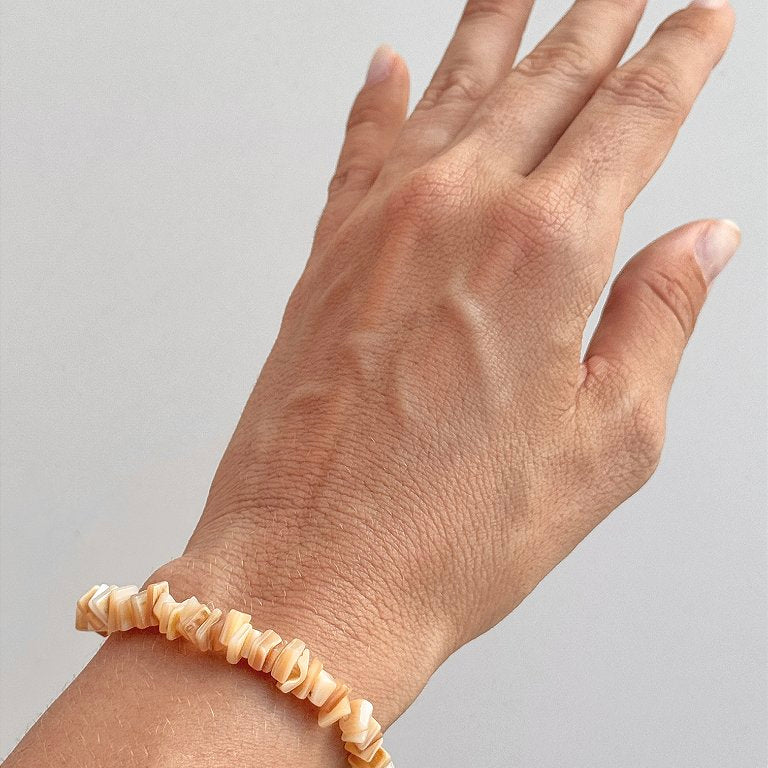 Pulseira de Madre Pérola Mista - Amor Universal, Proteção e Riqueza