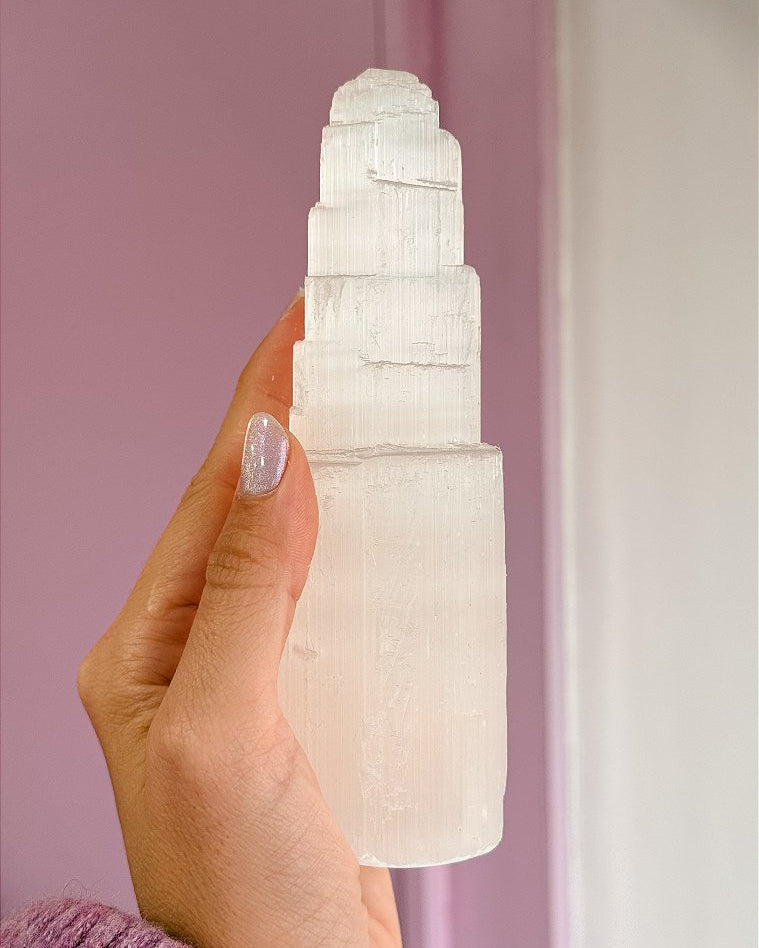 Torre de Selenita Grande 15cm - Limpeza Energética; Paz de Espírito; Cansaço Mental e Dores