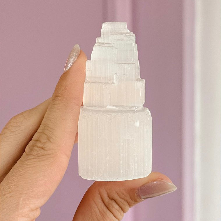 Torre de Selenita Baby 7cm - Limpeza Energética; Paz de Espírito; Cansaço Mental e Dores