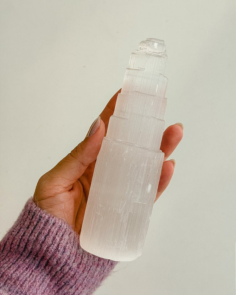 Torre de Selenita Grande 15cm - Limpeza Energética; Paz de Espírito; Cansaço Mental e Dores