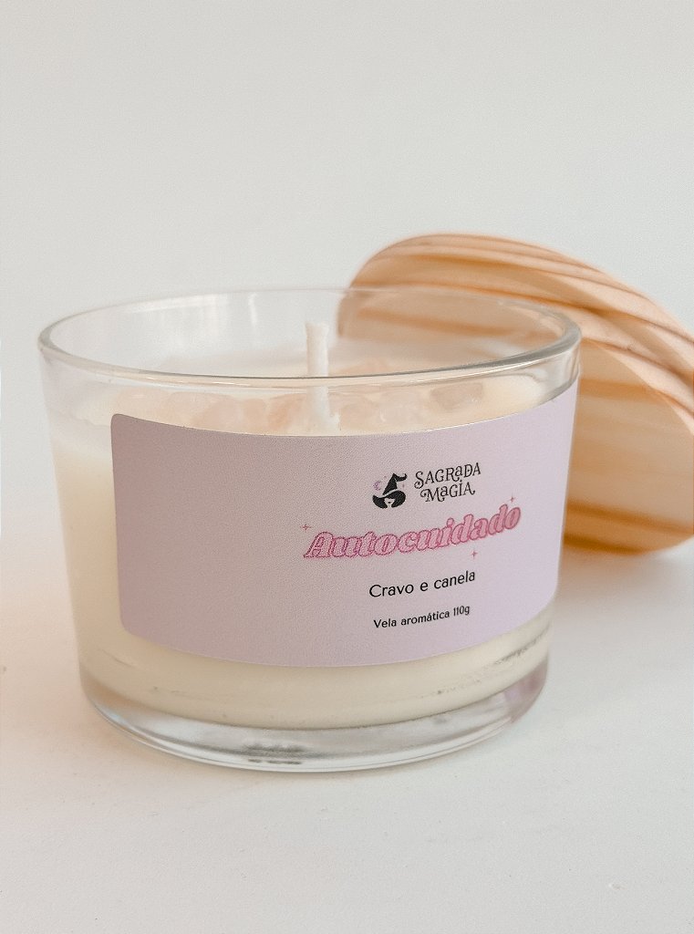 Vela Aromática Autocuidado - Aroma Leve de Cravo e Canela; Com Quartzo Rosa