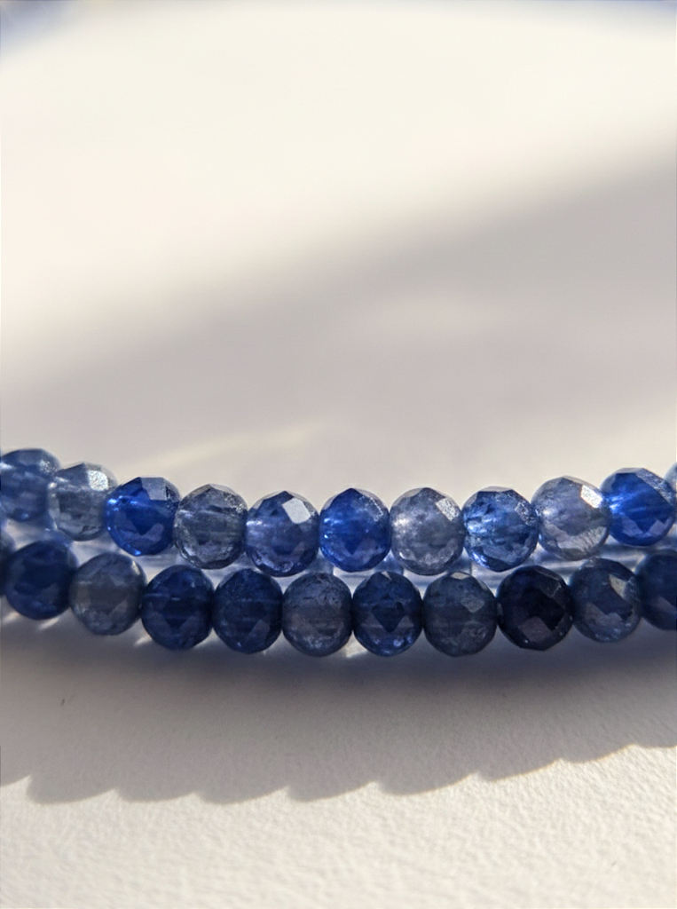 Pulseira de Sodalita 2mm Multifacetada - Direcionamento, Clareza Mental, Decisões, Discernimento