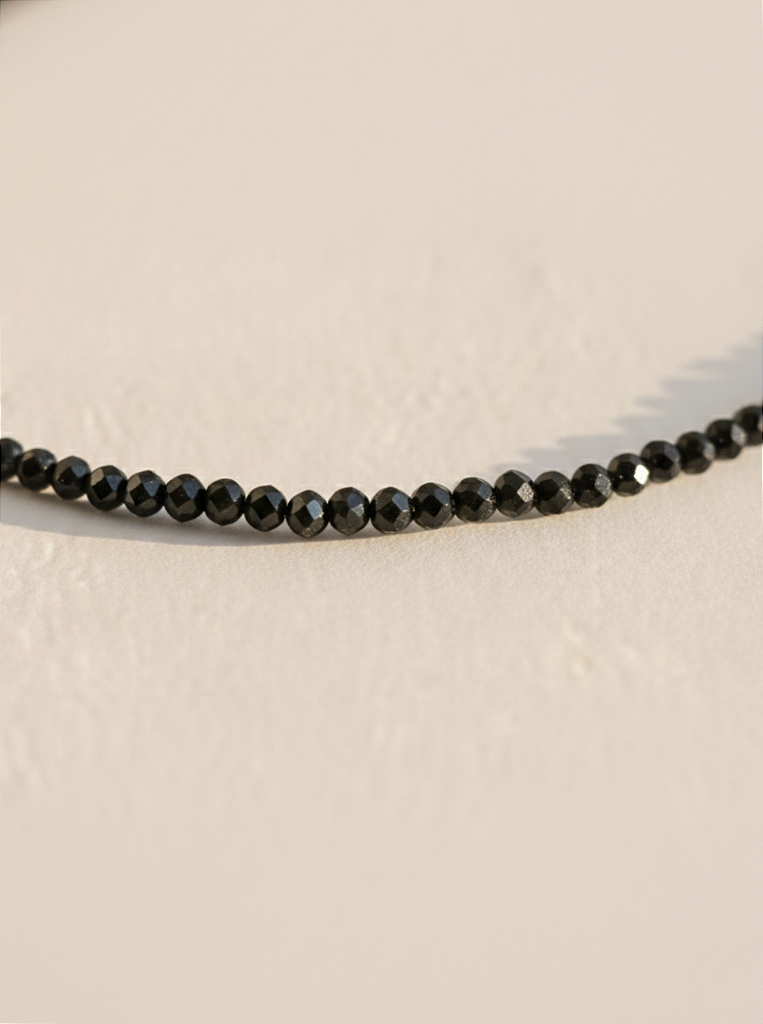 Pulseira de Turmalina Negra 2mm Multifacetada - Proteção Energética e Espiritual, Inseguranças e Soluções