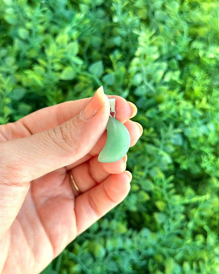 Pingente de Quartzo Verde - Lua - Saúde e Equilíbrio