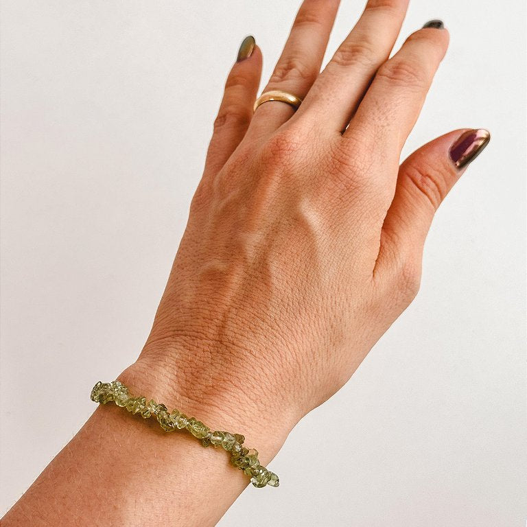 Pulseira de Peridoto Mini Regulável - Transformação; Mudanças Drásticas; Destino; Libera Tensões