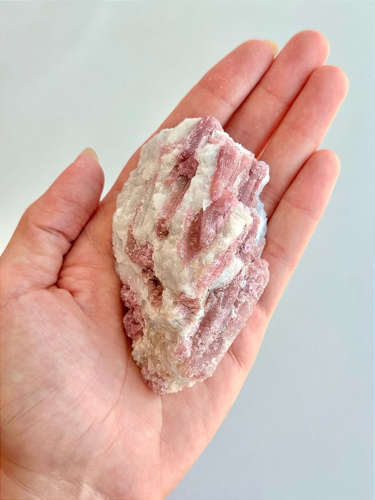Turmalina Rosa Bruta G - Afrodisíaca; Inspira Segurança, Confiança e Purifica Dores
