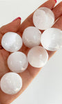 Esfera de Selenita Mini - Limpeza Energética; Paz de Espírito; Cansaço Mental e Dores