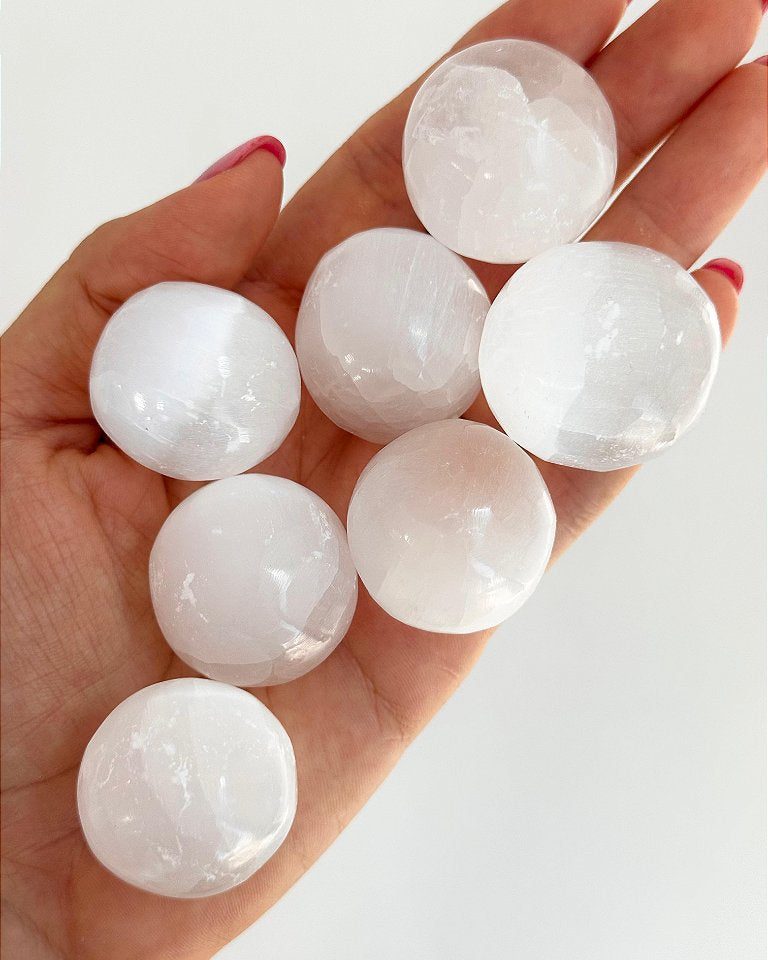 Esfera de Selenita Mini - Limpeza Energética; Paz de Espírito; Cansaço Mental e Dores