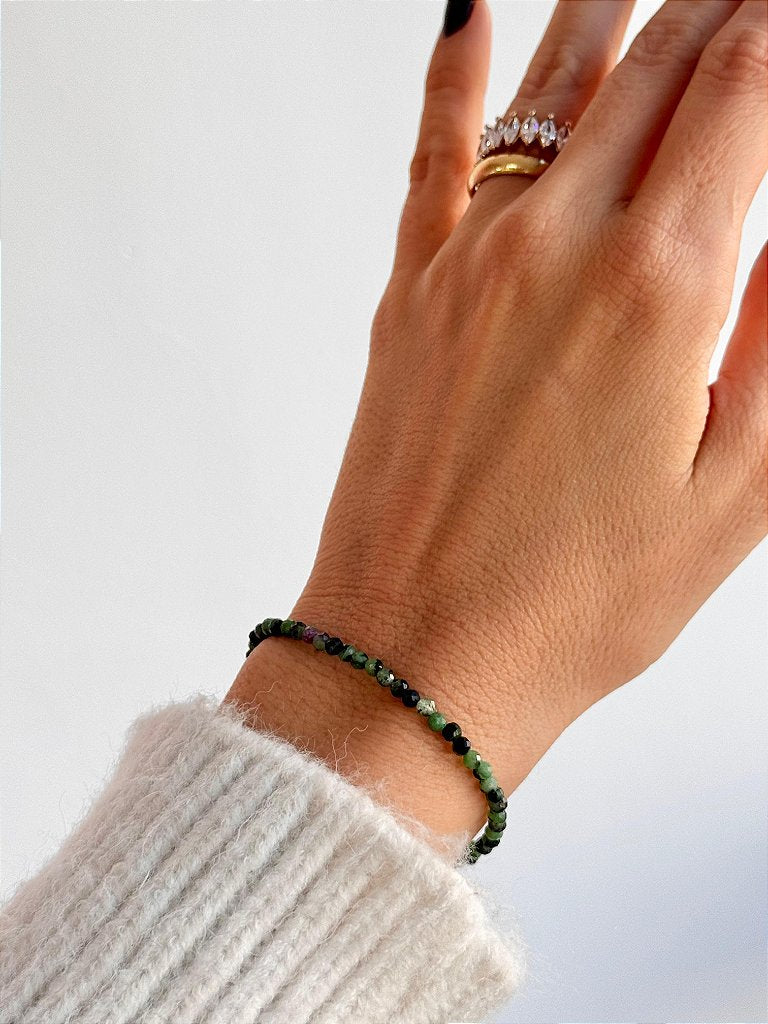 Pulseira Multifacetada 3mm de Zoisita com Rubi - Paixão pela Vida; Sucesso; Decisões