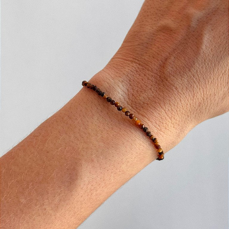 Pulseira de Olho de Tigre 2mm Multifacetada - Contra Inveja e Olhado; Autoconfiança; Coragem e Determinação