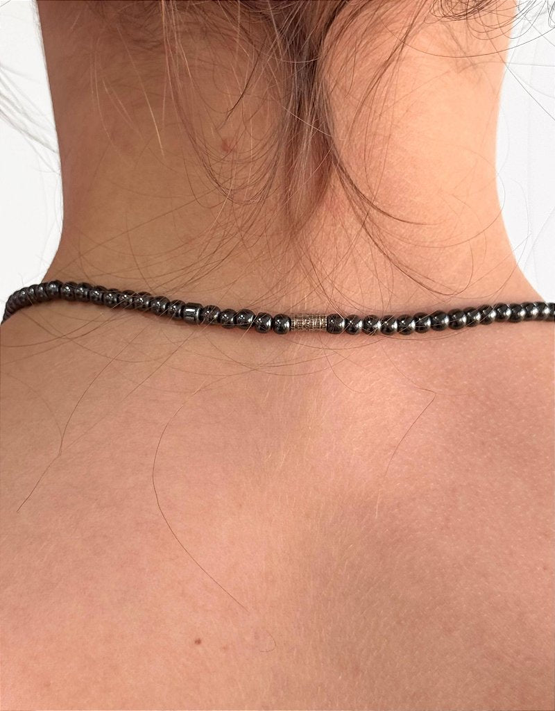 Colar de Hematita 4mm - Proteção, Disciplina, Afasta Vícios e Melhora Hábitos