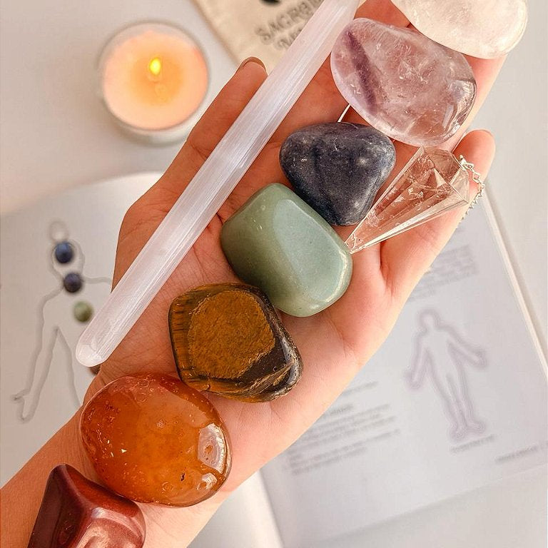 Kit Alinhamento dos Chakras - Pêndulo + Cristais + Lápis Selenita - Opção Bruto e Rolado